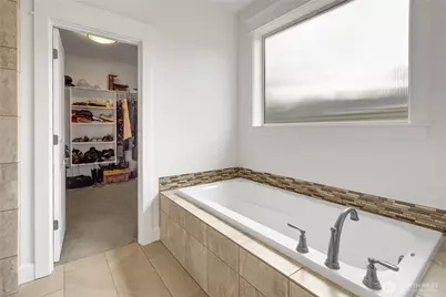 7901 Connells Prairie Rd E, Bonney Lake, WA 98391 - Photo 27