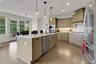 7901 Connells Prairie Rd E, Bonney Lake, WA 98391 - Photo 9