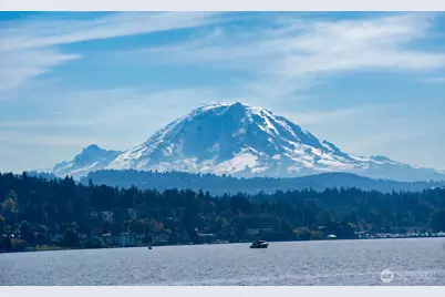 8319 NE Juanita Drive, Kirkland, WA 98034 - Photo 1
