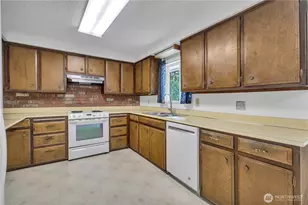 10074 SE 213th Pl, Kent, WA 98031 - Photo 9