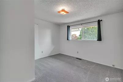 10074 SE 213th Place, Kent, WA 98031 - Photo 15