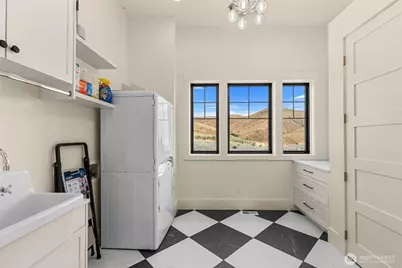 3900 Sky Crest, Wenatchee, WA 98801 - Photo 17