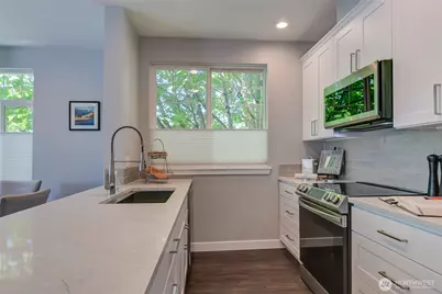 3500 E Lake Sammamish Parkway SE #2-105, Sammamish, WA 98075 - Photo 13