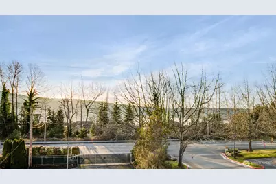 3500 E Lake Sammamish Parkway SE #2-105, Sammamish, WA 98075 - Photo 23