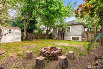 414 N 46th Street, Seattle, WA 98103 - Photo 25