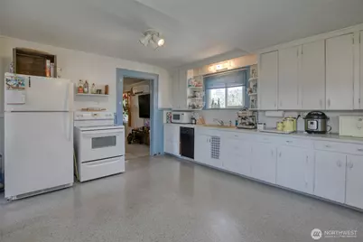 1021 W Stockwell Street, Aberdeen, WA 98520 - Photo 15