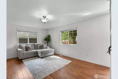 5613 Grove Street, Marysville, WA 98270 - Photo 5