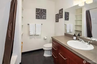 655 Crockett Street #B301, Seattle, WA 98109 - Photo 19