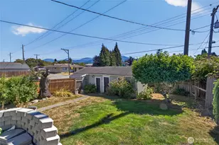804 W 5th St, Port Angeles, WA 98363 - Photo 17