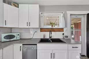 804 W 5th St, Port Angeles, WA 98363 - Photo 13