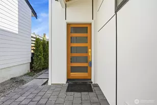 5948 18th Ave SW, Seattle, WA 98106 - Photo 3