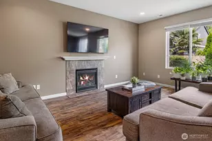 1009 29th St NW, Puyallup, WA 98371 - Photo 7