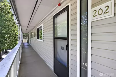 14527 NE 40th Street #G202, Bellevue, WA 98007 - Photo 5