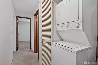 14527 NE 40th Street #G202, Bellevue, WA 98007 - Photo 31