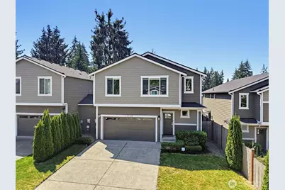 1312 170th Place SW #B, Lynnwood, WA 98037 - Photo 1