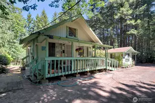 71 E Leisure Ln, Grapeview, WA 98546 - Photo 1