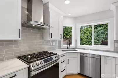 303 S 302nd Place, Federal Way, WA 98003 - Photo 11