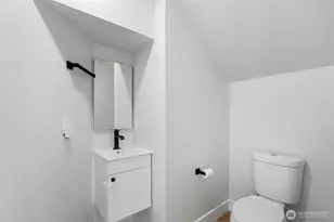 303 S 302nd Pl, Federal Way, WA 98003 - Photo 15