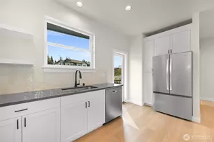 219 Prince Ave, Bellingham, WA 98226 - Photo 15