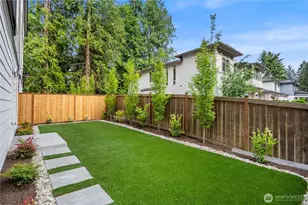 9909 NE 200th St, Bothell, WA 98011 - Photo 33