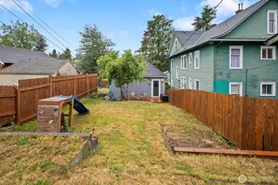 3425 Hoyt Avenue, Everett, WA 98201 - Photo 25