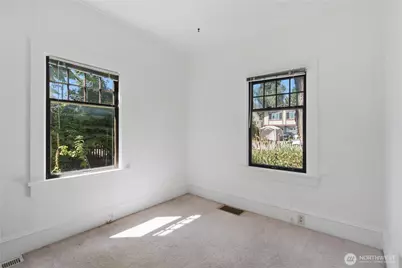 7730 17th Avenue NE, Seattle, WA 98115 - Photo 9