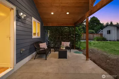 2205 NE 28th Street, Renton, WA 98056 - Photo 3