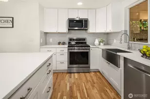 2205 NE 28th St, Renton, WA 98056 - Photo 13
