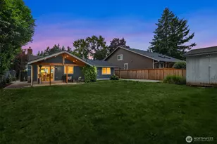 2205 NE 28th St, Renton, WA 98056 - Photo 27