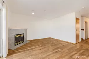 15815 Admiralty Way, Lynnwood, WA 98087 - Photo 7