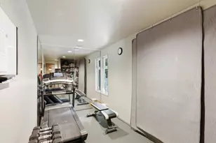 1400 Taylor Ave N, Seattle, WA 98109 - Photo 31