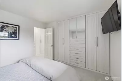 6201 Lake Washington Blvd NE #307, Kirkland, WA 98033 - Photo 19