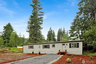 8433 Golden Valley Dr, Maple Falls, WA 98266 - Photo 1