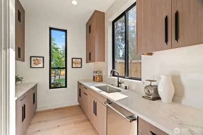 11106 SE 4th Street, Bellevue, WA 98004 - Photo 11