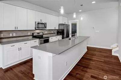 19225 Damson Road #D2, Lynnwood, WA 98036 - Photo 5