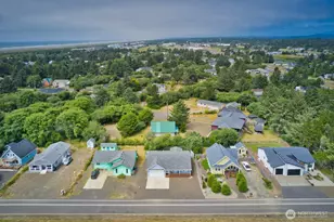 118 Pacific Blvd NW, Ocean Shores, WA 98569 - Photo 29