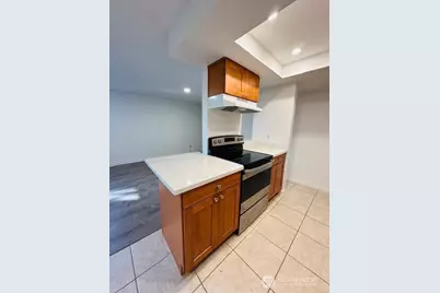 11211 NE 68th Street #2, Kirkland, WA 98033 - Photo 5