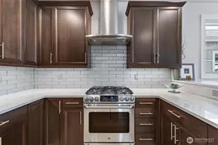 2452 NW Columbia Ave, East Wenatchee, WA 98802 - Photo 17