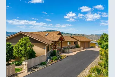 101 Mountain Brook Lane E, Wenatchee, WA 98801 - Photo 9