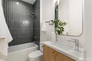 2328 B Franklin Ave E, Seattle, WA 98102 - Photo 31