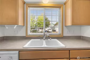 1320 Wildflower Way, Sedro Woolley, WA 98284 - Photo 9