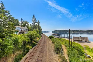 307 4th St, Steilacoom, WA 98388 - Photo 31
