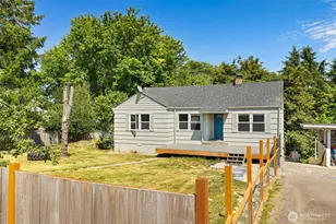 307 4th St, Steilacoom, WA 98388 - Photo 3