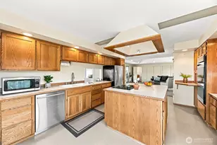 18134 Brittany Dr SW, Normandy Park, WA 98166 - Photo 15