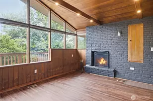 11331 E Riverside Dr, Bothell, WA 98011 - Photo 9