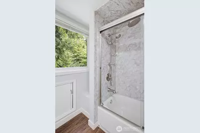 11331 E Riverside Drive, Bothell, WA 98011 - Photo 21