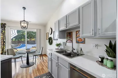 2025 Kempton Street SE, Olympia, WA 98501 - Photo 11