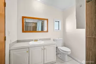 4672 Birch Bay Lynden Rd, Blaine, WA 98230 - Photo 17