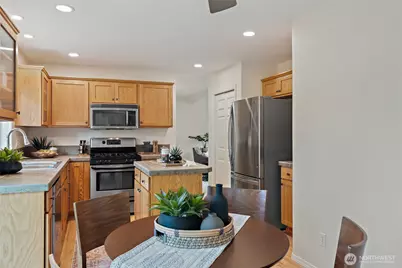 13235 124th Court NE, Kirkland, WA 98034 - Photo 9