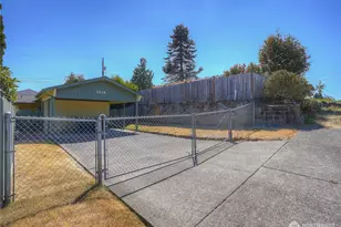 3216 S 15th St, Tacoma, WA 98405 - Photo 35